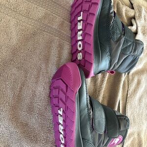 Sorel Women's Black and Purple Winter Boots